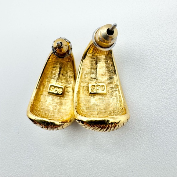 Sarah Coventry Vintage Gold Plated Hoops
With Rhinestones - Picture 6 of 9